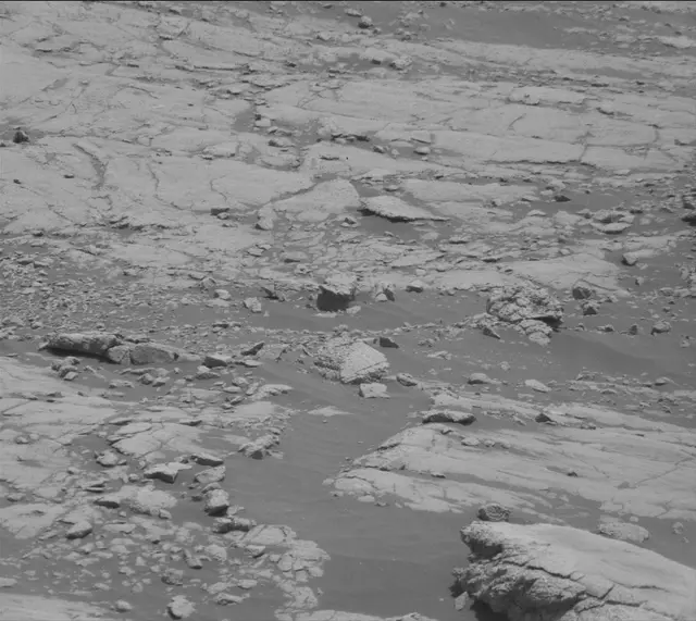 Sol 2761: Mast Camera (Mastcam)
