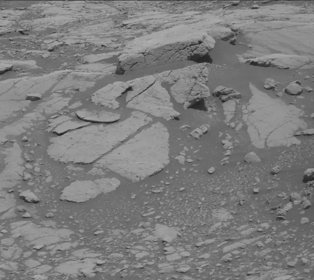 Sol 2761: Mast Camera (Mastcam)