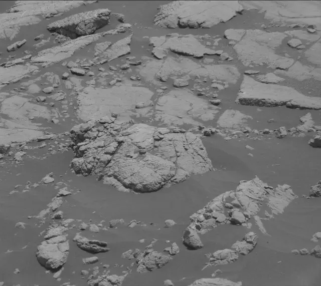 Sol 2761: Mast Camera (Mastcam)