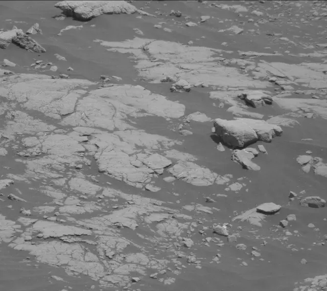 Sol 2761: Mast Camera (Mastcam)
