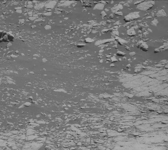 Sol 2761: Mast Camera (Mastcam)