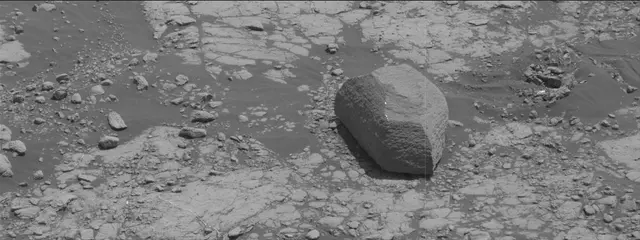 Sol 2762: Mast Camera (Mastcam)