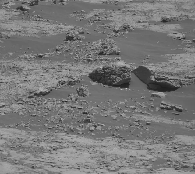 Sol 2762: Mast Camera (Mastcam)