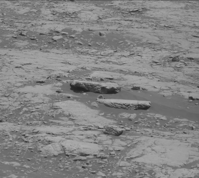 Sol 2762: Mast Camera (Mastcam)