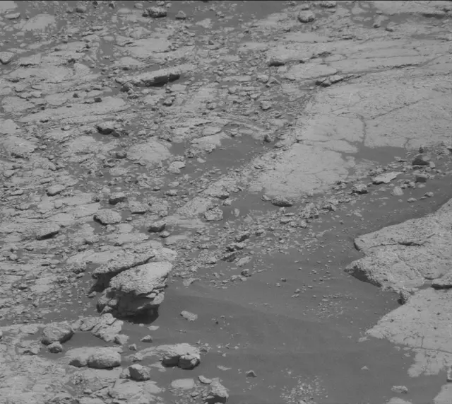 Sol 2762: Mast Camera (Mastcam)