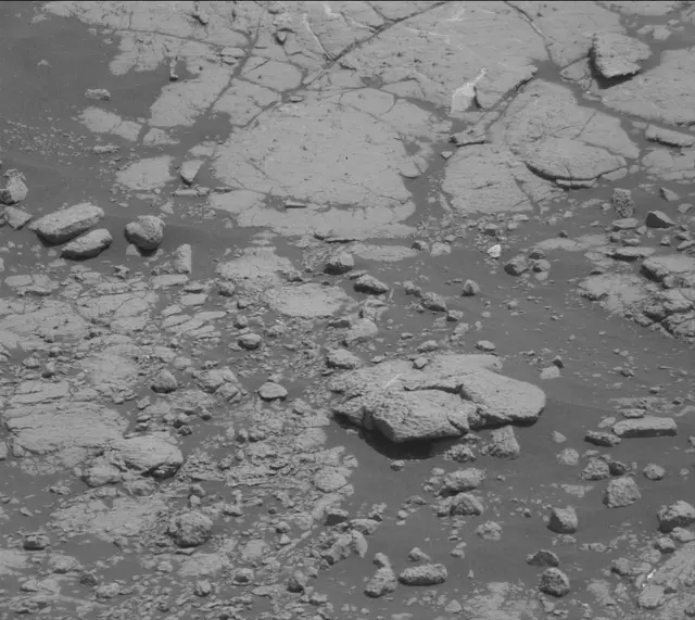 Sol 2762: Mast Camera (Mastcam)
