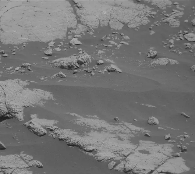 Sol 2762: Mast Camera (Mastcam)