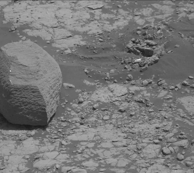 Sol 2762: Mast Camera (Mastcam)
