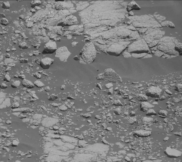 Sol 2762: Mast Camera (Mastcam)
