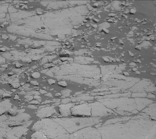 Sol 2762: Mast Camera (Mastcam)