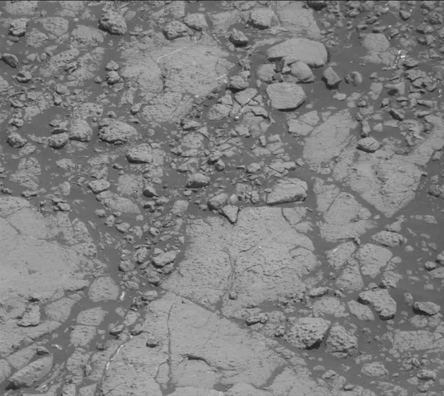 Sol 2762: Mast Camera (Mastcam)