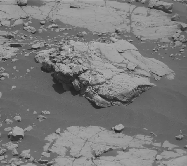 Sol 2765: Mast Camera (Mastcam)