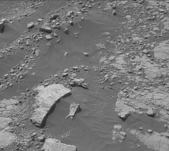 Sol 2767: Mast Camera (Mastcam)