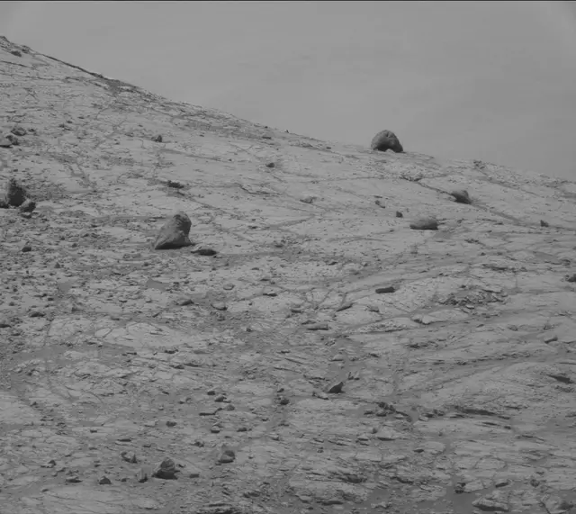 Sol 2767: Mast Camera (Mastcam)