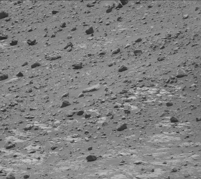 Sol 2767: Mast Camera (Mastcam)