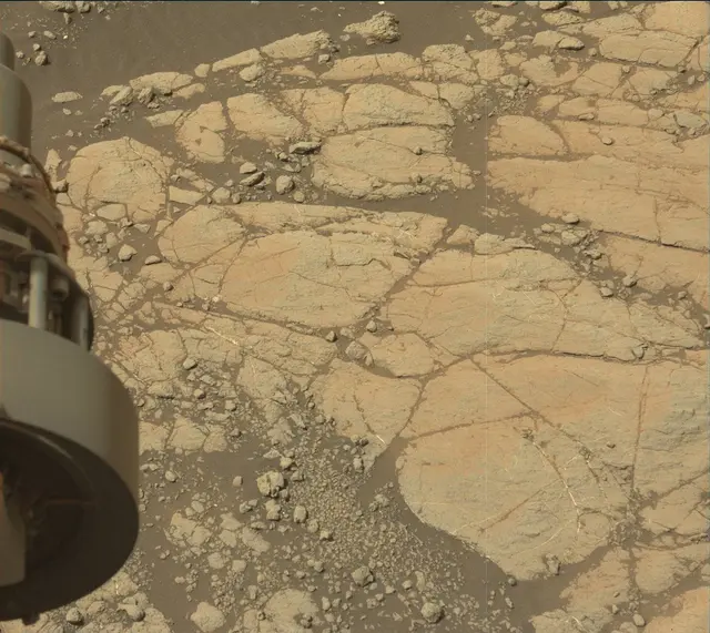 Sol 2773: Mast Camera (Mastcam)