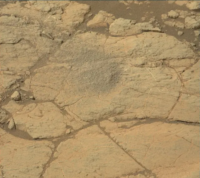 Sol 2773: Mast Camera (Mastcam)