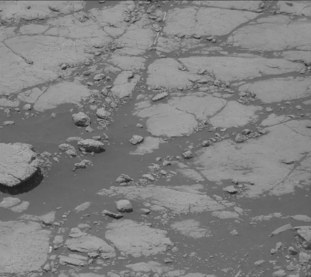 Sol 2774: Mast Camera (Mastcam)