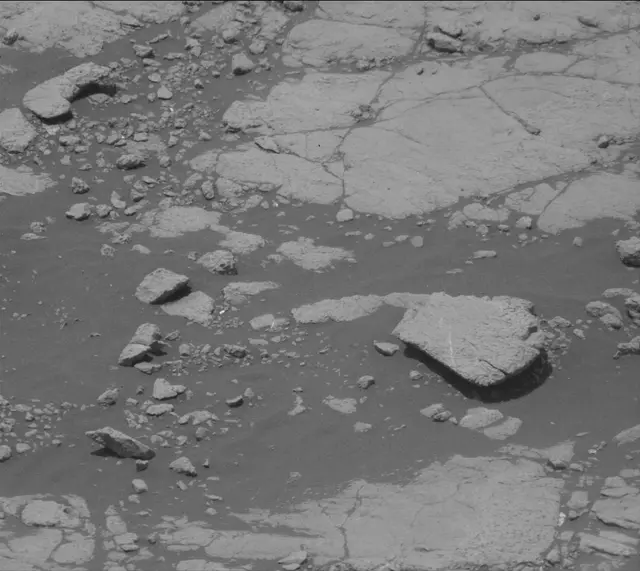 Sol 2774: Mast Camera (Mastcam)