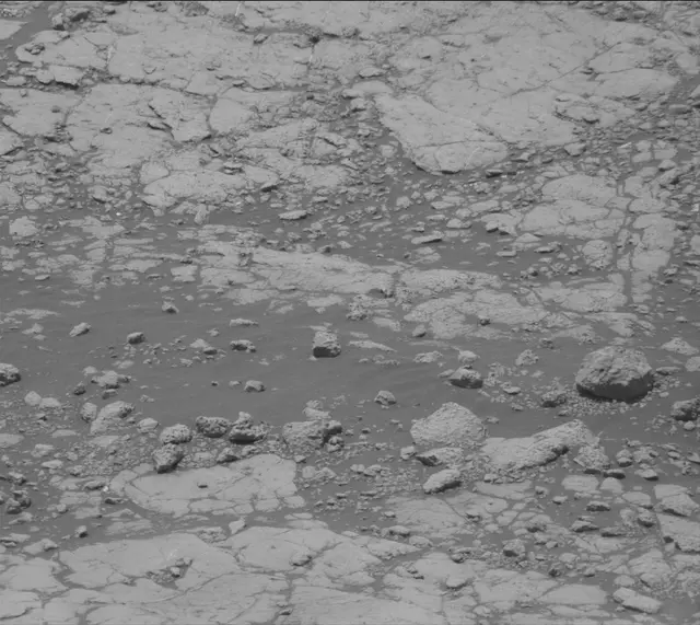 Sol 2774: Mast Camera (Mastcam)