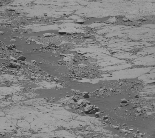 Sol 2774: Mast Camera (Mastcam)