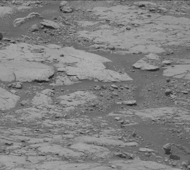 Sol 2774: Mast Camera (Mastcam)