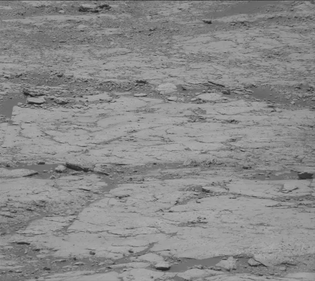 Sol 2774: Mast Camera (Mastcam)