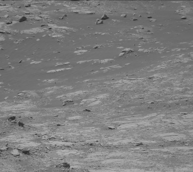 Sol 2774: Mast Camera (Mastcam)