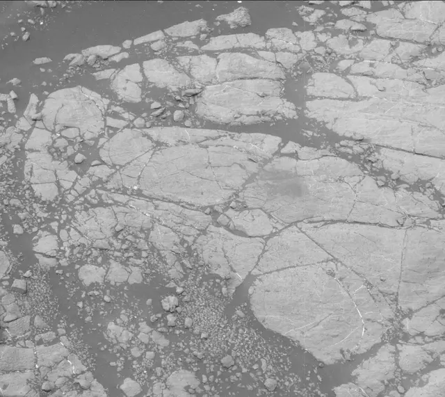 Sol 2777: Mast Camera (Mastcam)