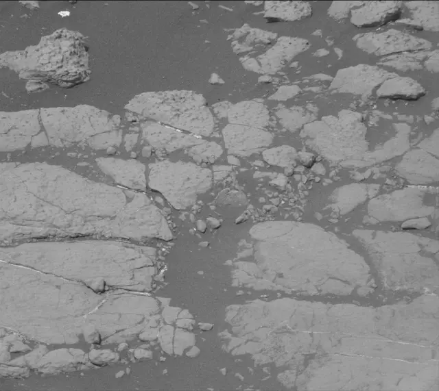 Sol 2778: Mast Camera (Mastcam)