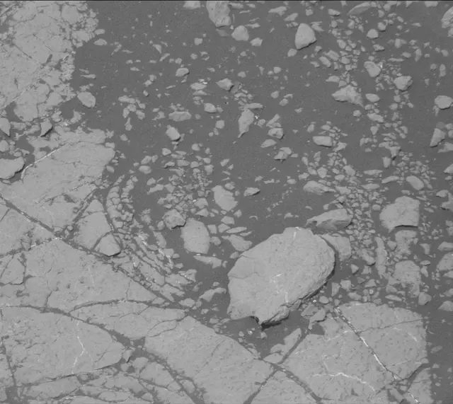 Sol 2778: Mast Camera (Mastcam)