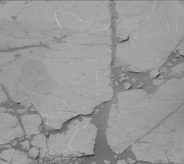 Sol 2778: Mast Camera (Mastcam)