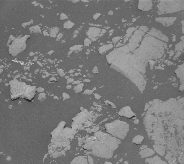 Sol 2778: Mast Camera (Mastcam)