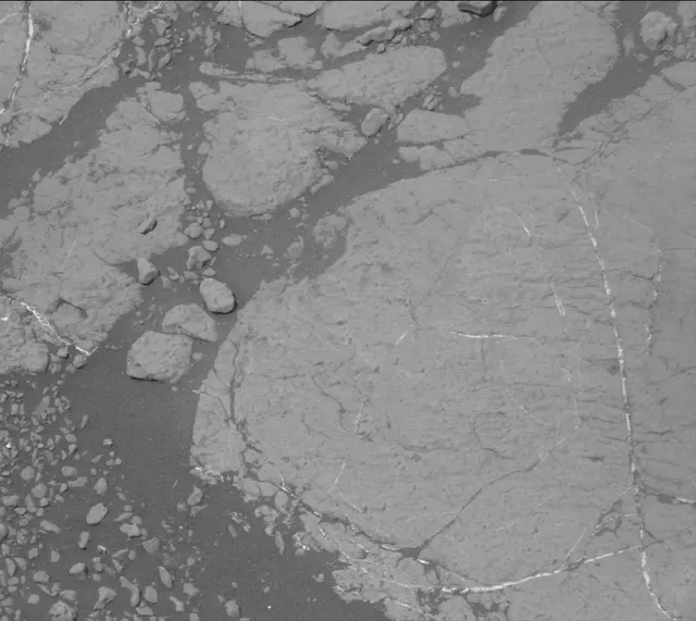 Sol 2778: Mast Camera (Mastcam)