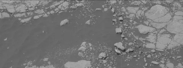 Sol 2781: Mast Camera (Mastcam)
