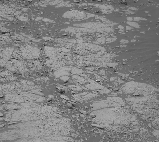 Sol 2781: Mast Camera (Mastcam)