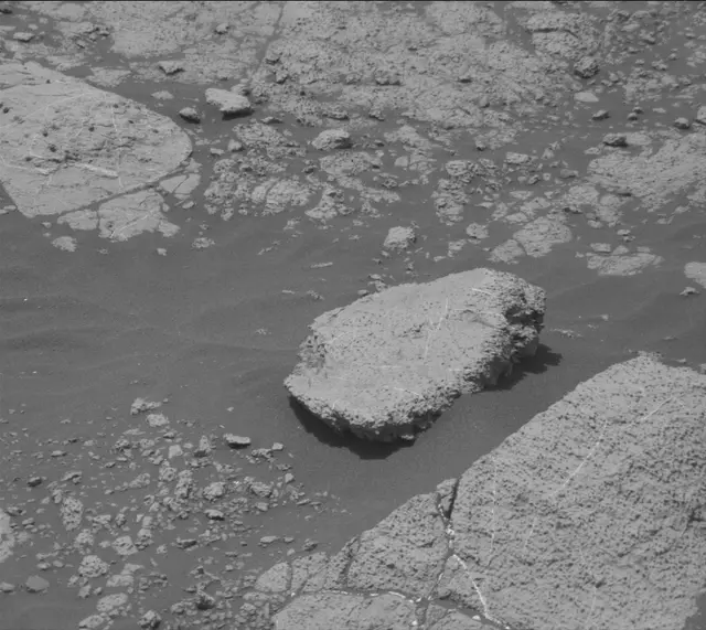 Sol 2781: Mast Camera (Mastcam)