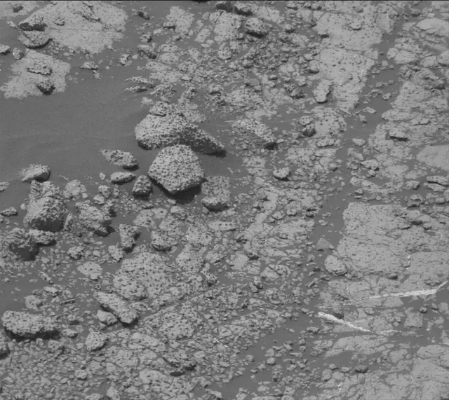 Sol 2781: Mast Camera (Mastcam)