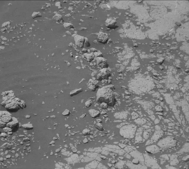 Sol 2781: Mast Camera (Mastcam)