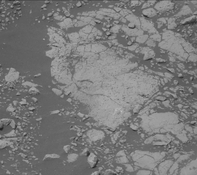 Sol 2781: Mast Camera (Mastcam)