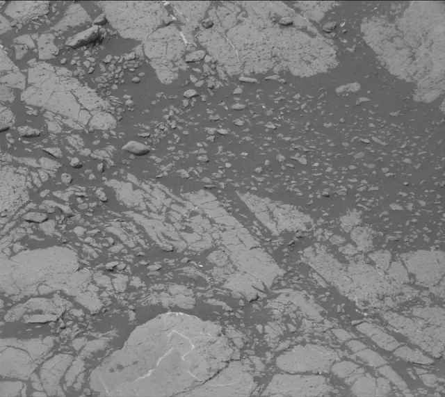 Sol 2781: Mast Camera (Mastcam)