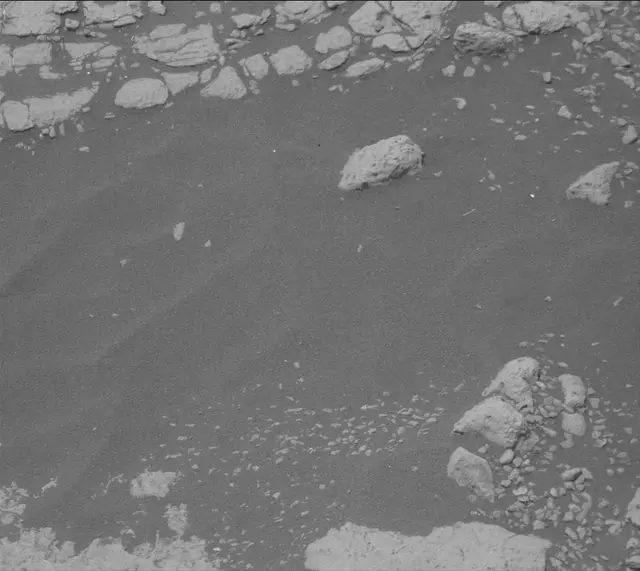 Sol 2781: Mast Camera (Mastcam)