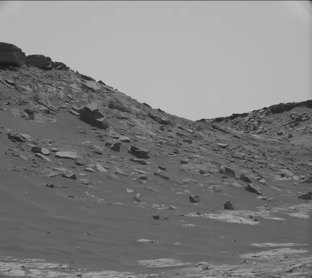 Sol 2783: Mast Camera (Mastcam)