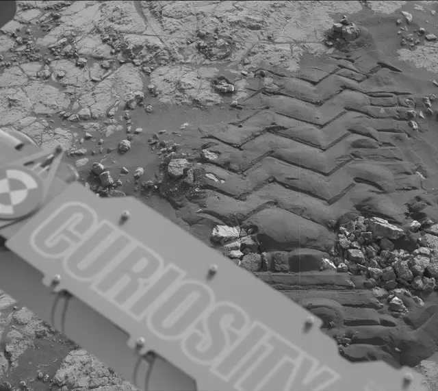 Sol 2783: Mast Camera (Mastcam)