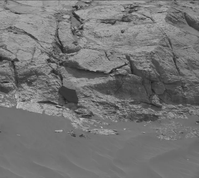 Sol 2783: Mast Camera (Mastcam)