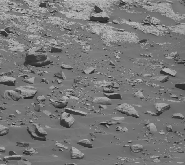 Sol 2783: Mast Camera (Mastcam)