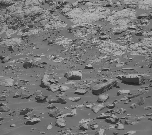 Sol 2783: Mast Camera (Mastcam)
