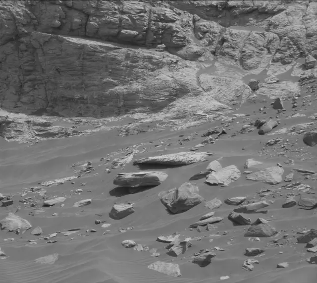 Sol 2783: Mast Camera (Mastcam)