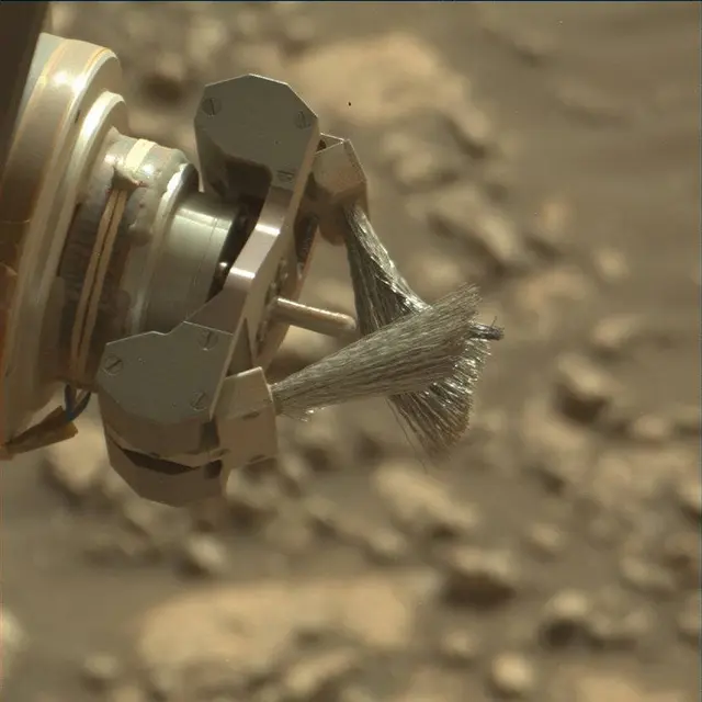 Sol 2785: Mast Camera (Mastcam)