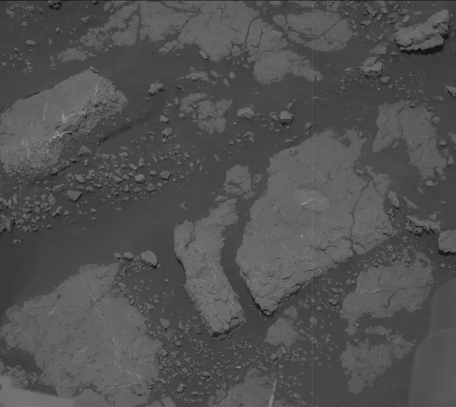 Sol 2786: Mast Camera (Mastcam)